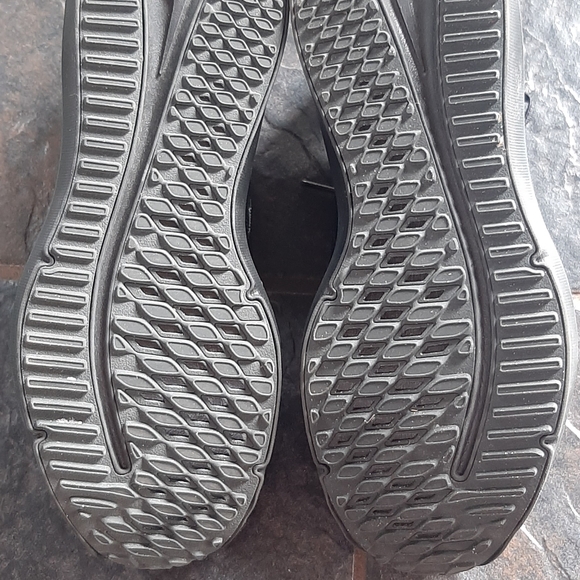 Nike running shoes - Picture 4 of 5